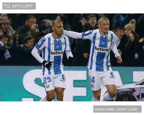 沃辛顿球探回顾：力荐本泽马给切尔西与罗德里给埃弗顿的故事