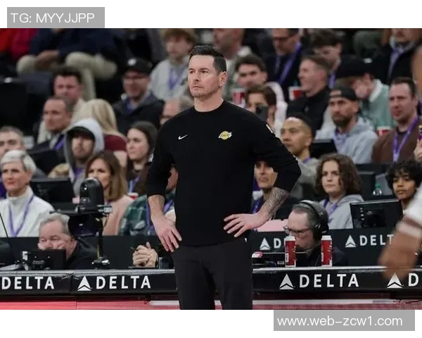 雷迪克透露揭幕战首发阵容剩余比赛将视情况而定