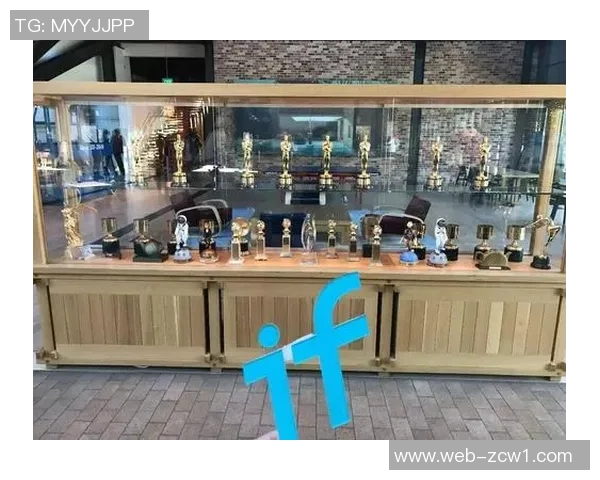 维姬洛佩兹谈欧冠失利称其他奖杯将激励球队奋发向前